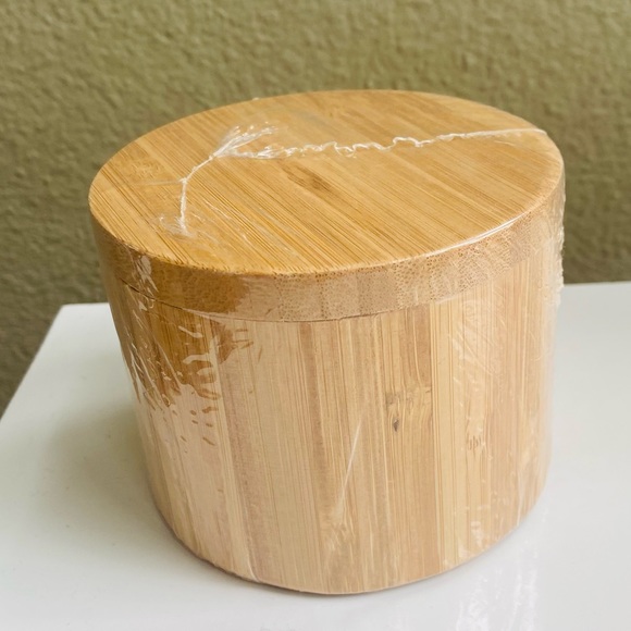 Bamboo Container - Swivel Lid - Magnetic Lock NWT - Picture 6 of 7